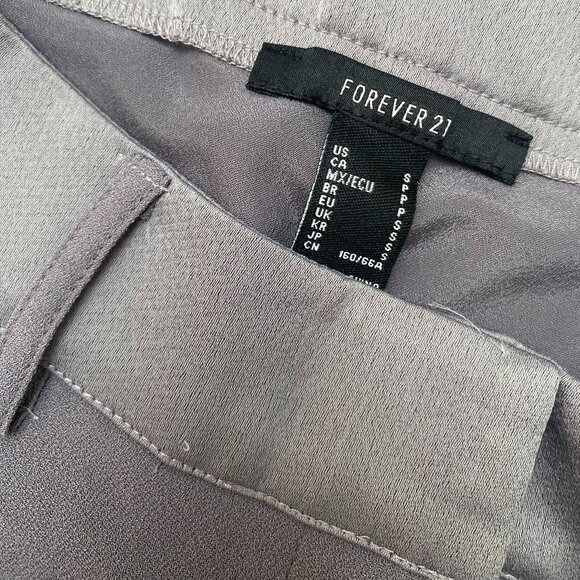 Forever 21 Grey Mini Skirt size Small - Picture 6 of 7